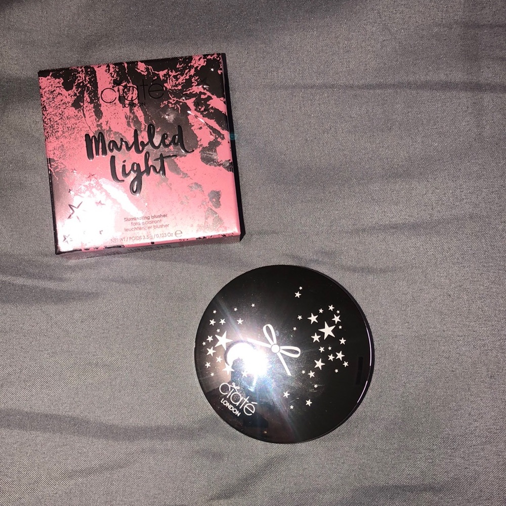 Ciaté London Marbled Light Illuminating Blusher
